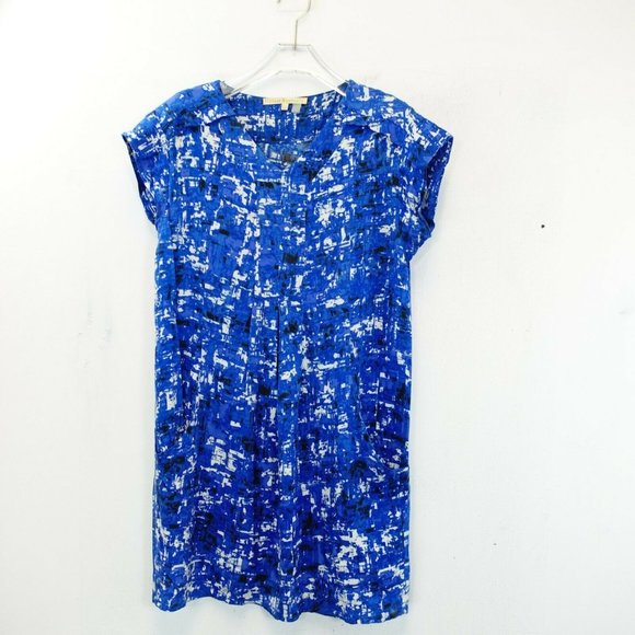 UTTAM BOTIQUE Blue White Shift Mini Dress 2 XS Cap Sleeve Pleated V-Neck Batik - Picture 1 of 11